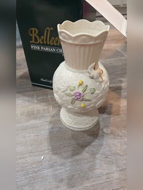 NIB Belleek Cream Porcelain Vase with Pastel Floral Accents and Bird